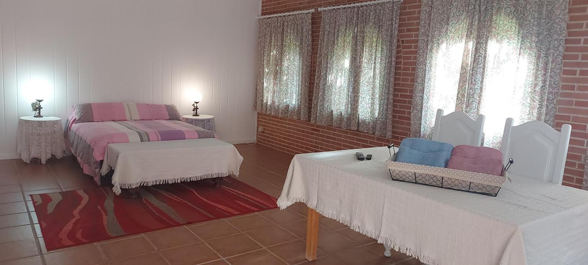 Habitacion,Piscina Y Jardin Azuqueca de Henares Kültér fotó